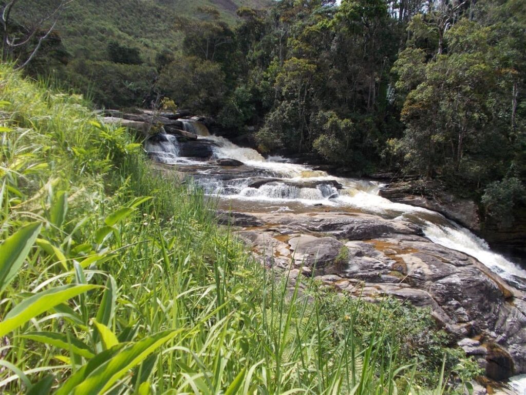 Chutes de la mort Anosybe an'Ala
