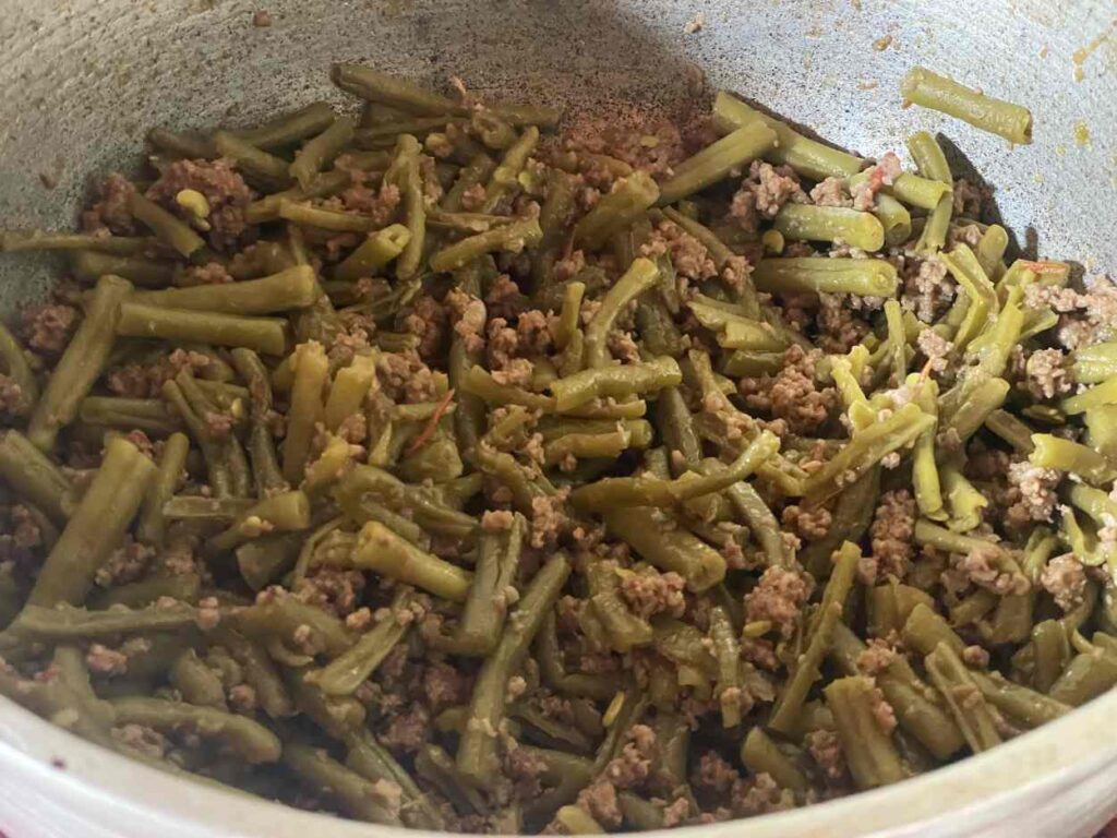 Hen'omby sy haricots verts (Totonkena sy haricot vert)