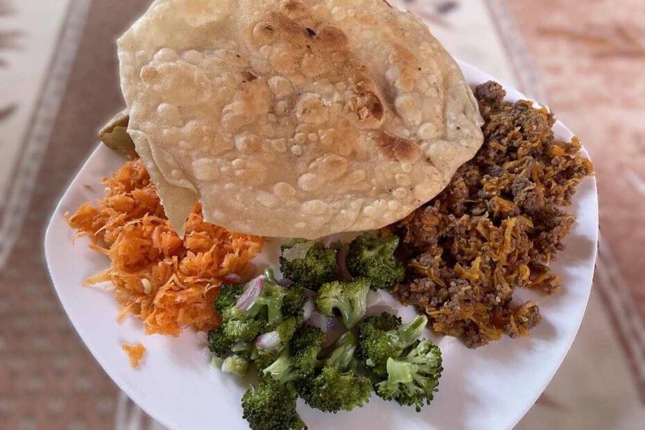 Pakopako avec viande hachée et achards de carottes