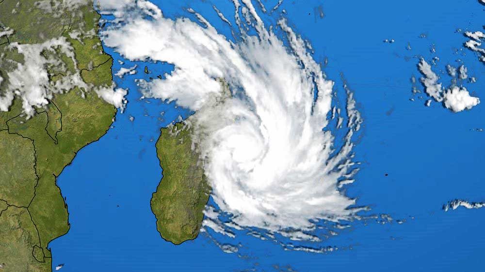 cyclone tropical Dumazile